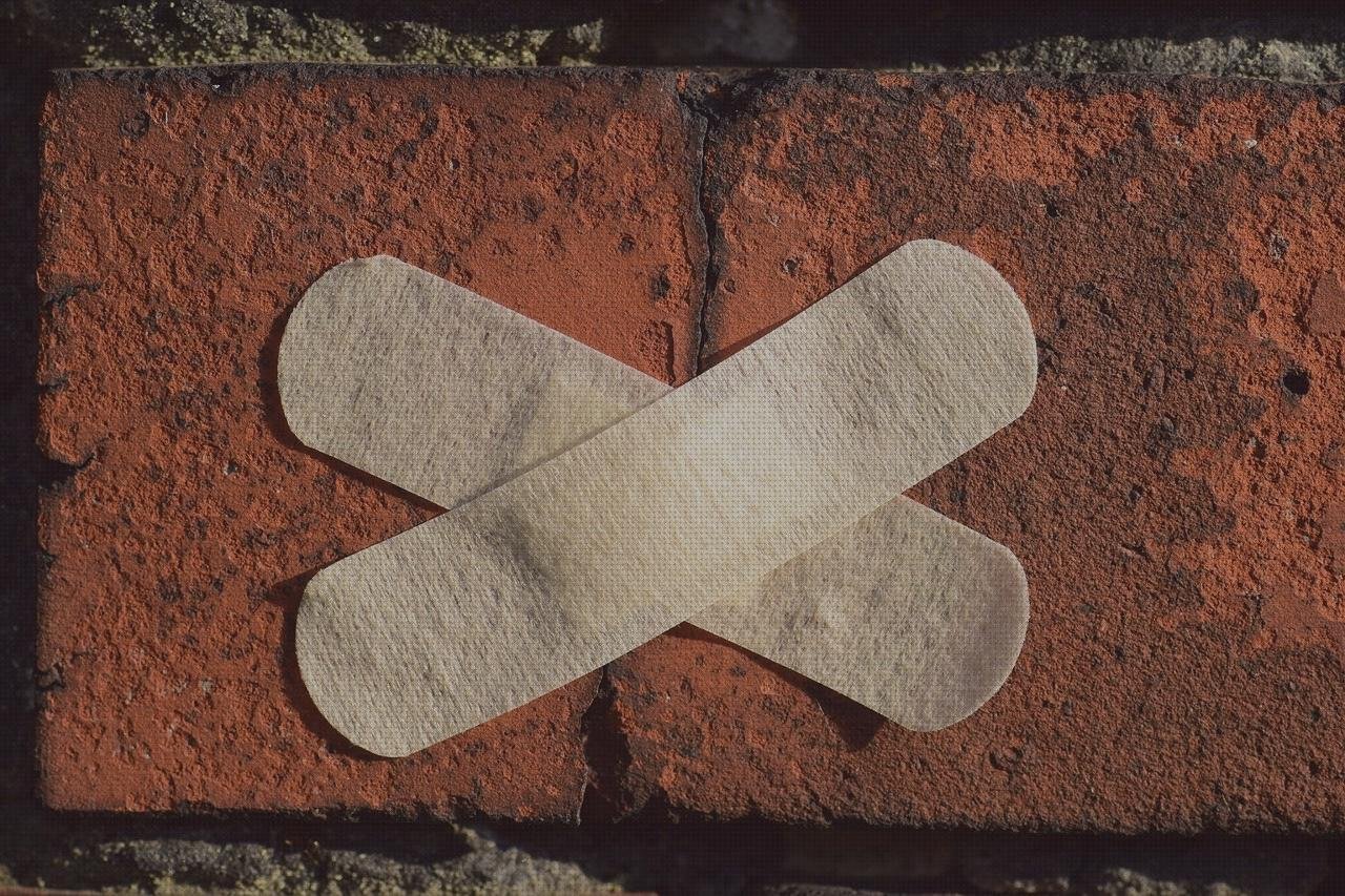 Review de apósitos cicatrizantes hansaplast